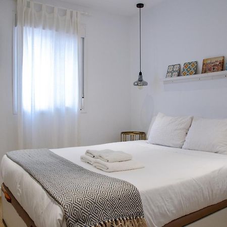 Apartamento Moderno En Triana 2 Dormitorios Y Aire Acondicionado 塞维利亚 外观 照片