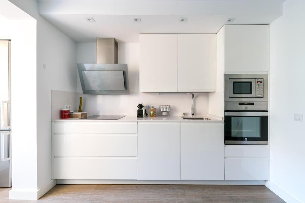 Apartamento Moderno En Triana 2 Dormitorios Y Aire Acondicionado 塞维利亚 外观 照片
