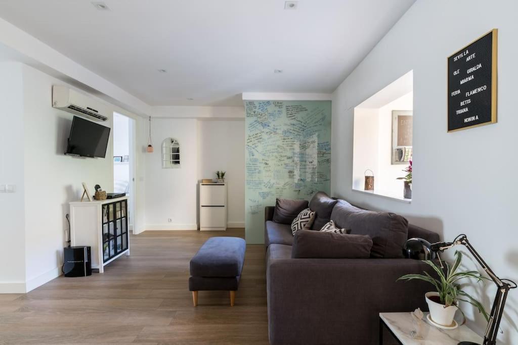 Apartamento Moderno En Triana 2 Dormitorios Y Aire Acondicionado 塞维利亚 外观 照片