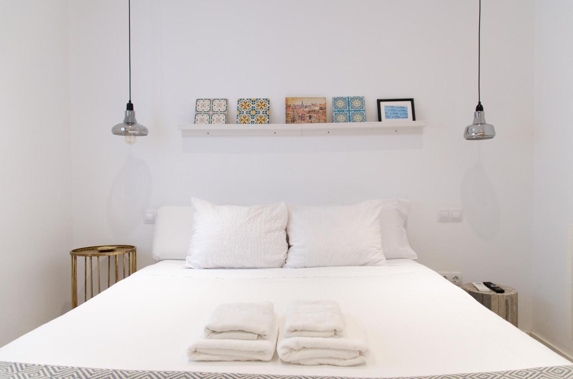 Apartamento Moderno En Triana 2 Dormitorios Y Aire Acondicionado 塞维利亚 外观 照片