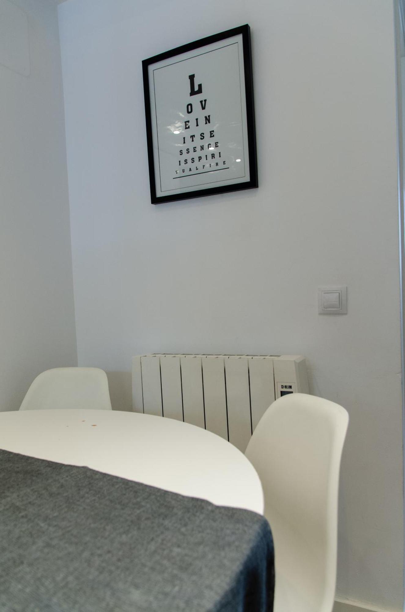 Apartamento Moderno En Triana 2 Dormitorios Y Aire Acondicionado 塞维利亚 外观 照片