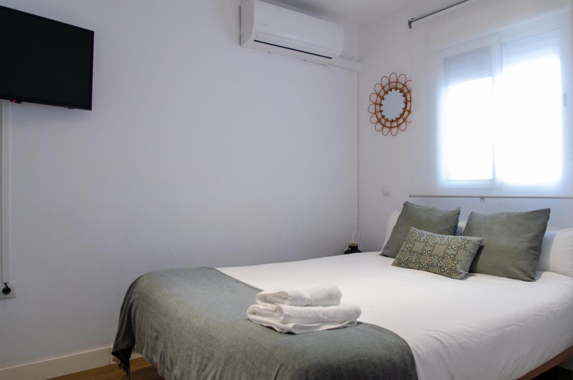 Apartamento Moderno En Triana 2 Dormitorios Y Aire Acondicionado 塞维利亚 外观 照片