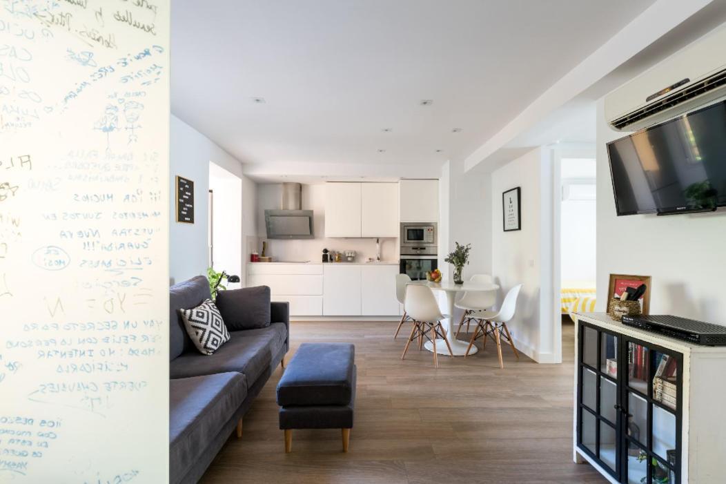 Apartamento Moderno En Triana 2 Dormitorios Y Aire Acondicionado 塞维利亚 外观 照片