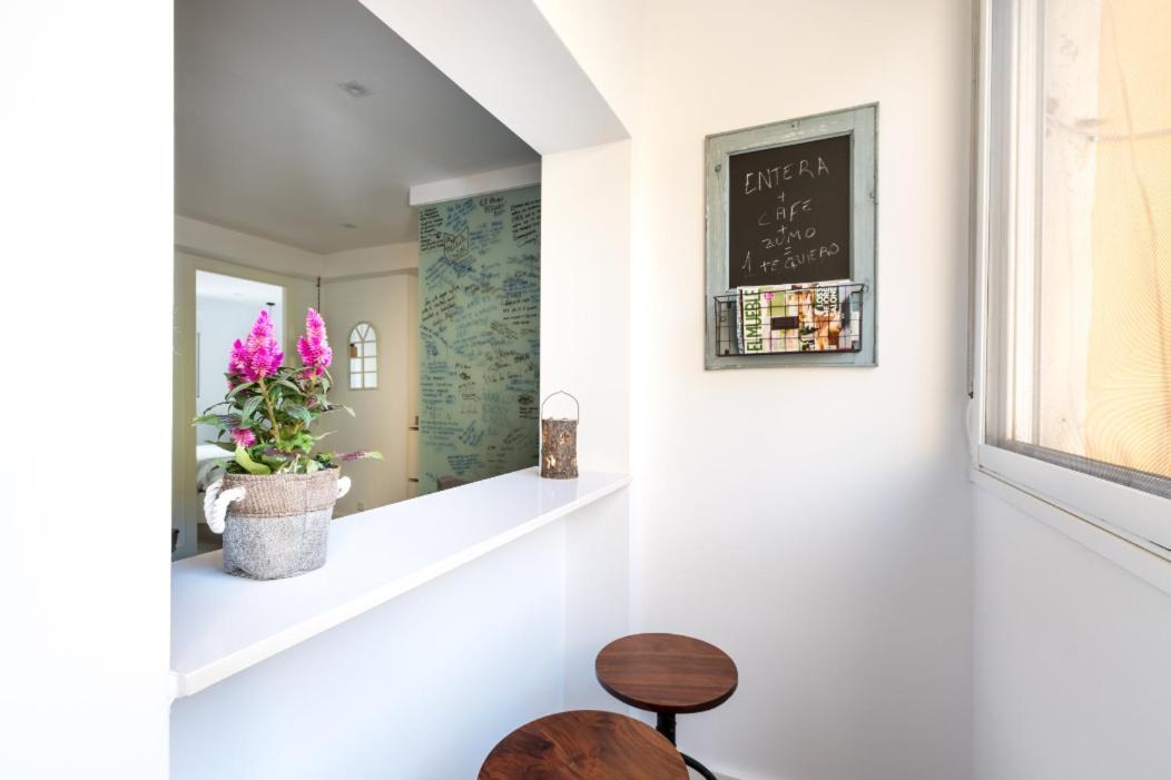 Apartamento Moderno En Triana 2 Dormitorios Y Aire Acondicionado 塞维利亚 外观 照片