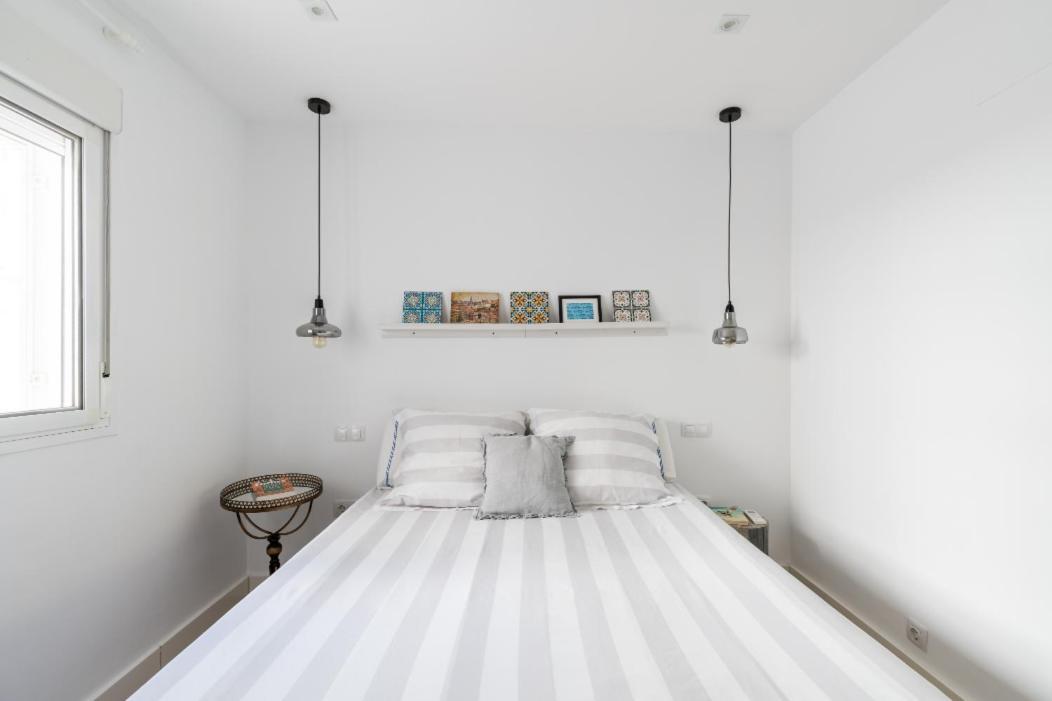 Apartamento Moderno En Triana 2 Dormitorios Y Aire Acondicionado 塞维利亚 外观 照片