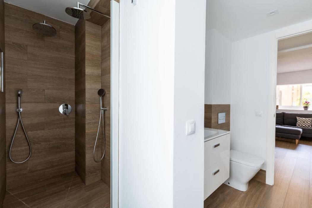 Apartamento Moderno En Triana 2 Dormitorios Y Aire Acondicionado 塞维利亚 外观 照片